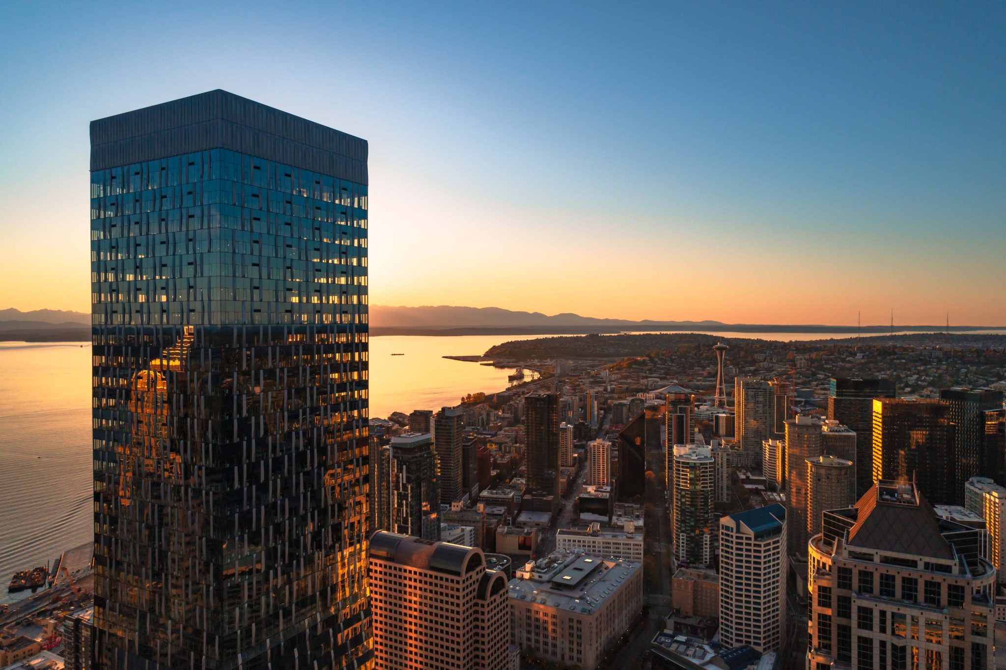 Rainier square building